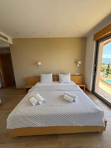 Zu verkaufen: Großzügige, voll möblierte Wohnung mit Meerblick — photo 15